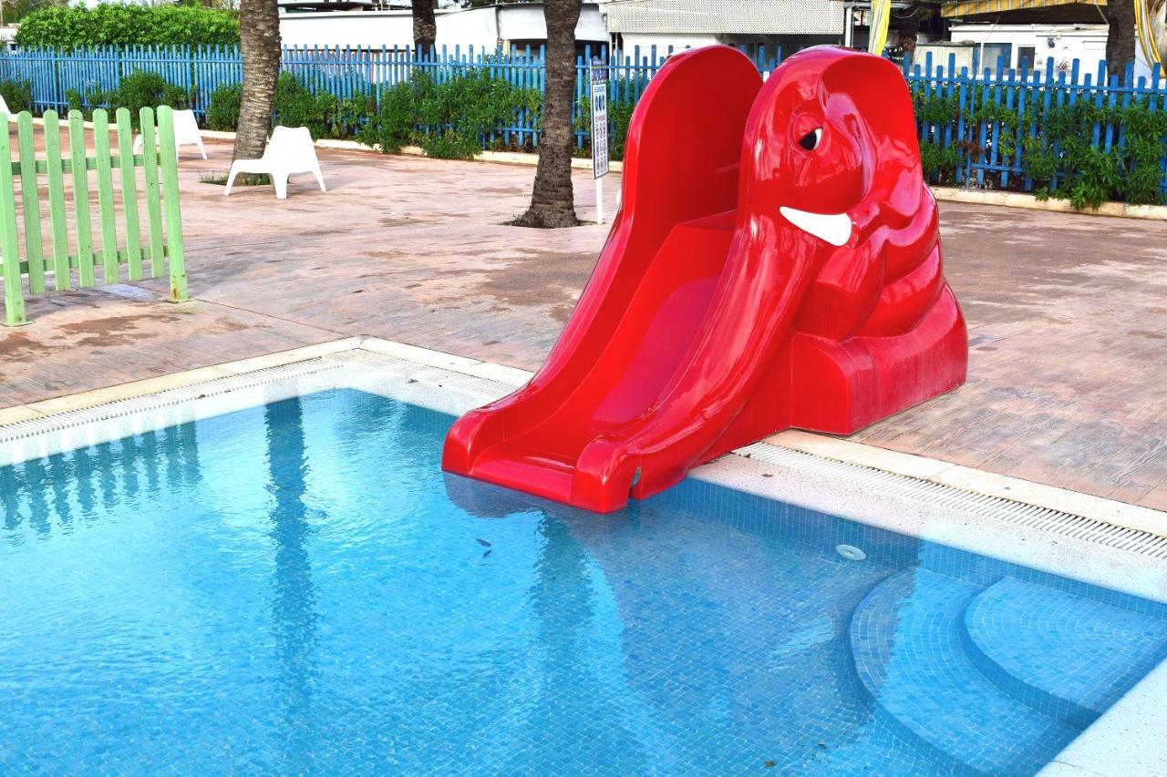 Casita Movil En Camping De La Manga 호텔 외부 사진